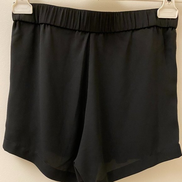 BCBG Black XXS Silky Lightweight Shorts - Picture 2 of 2